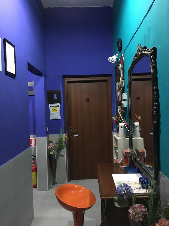 ローマ ヴォルトゥモ ハウスホステル 部屋 写真